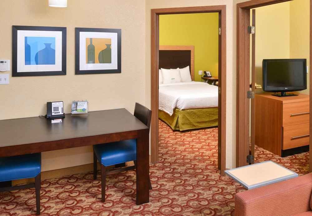 Towneplace Suites By Marriott Miami Airport W Дорел Экстерьер фото
